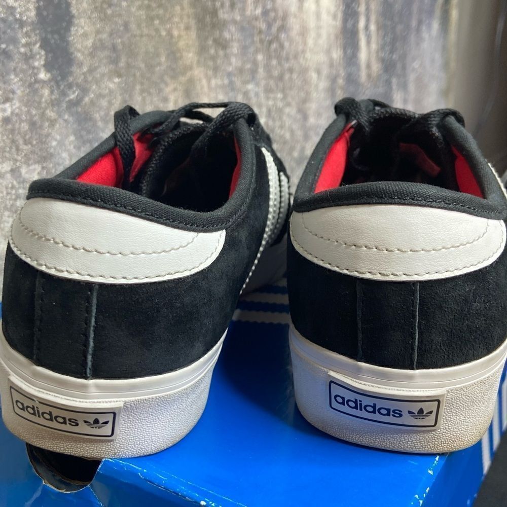 Adidas Seeley XT Sneakers Size 5 - Picture 9 of 12